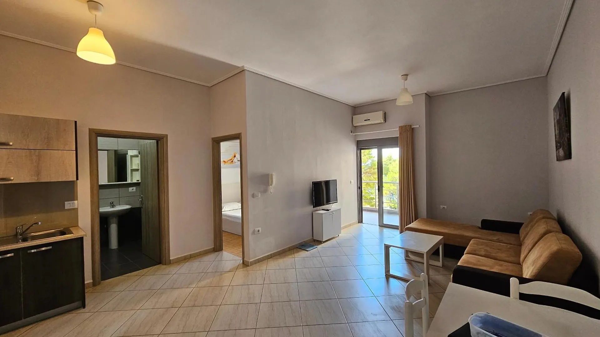 Iconic Saranda Apartment